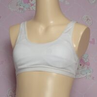 z3859☆140サイズ☆ジュニア　スポーツブラ