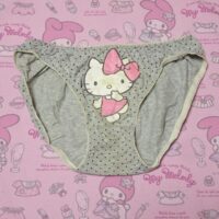 7111☆HelloKitty☆Mサイズ☆コットン　ジュニア　ショーツ